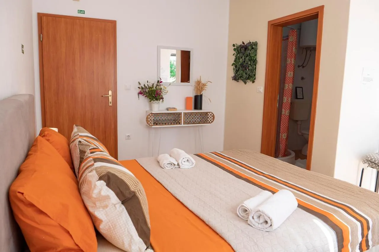 Apartment And Rooms Vilma Fažana